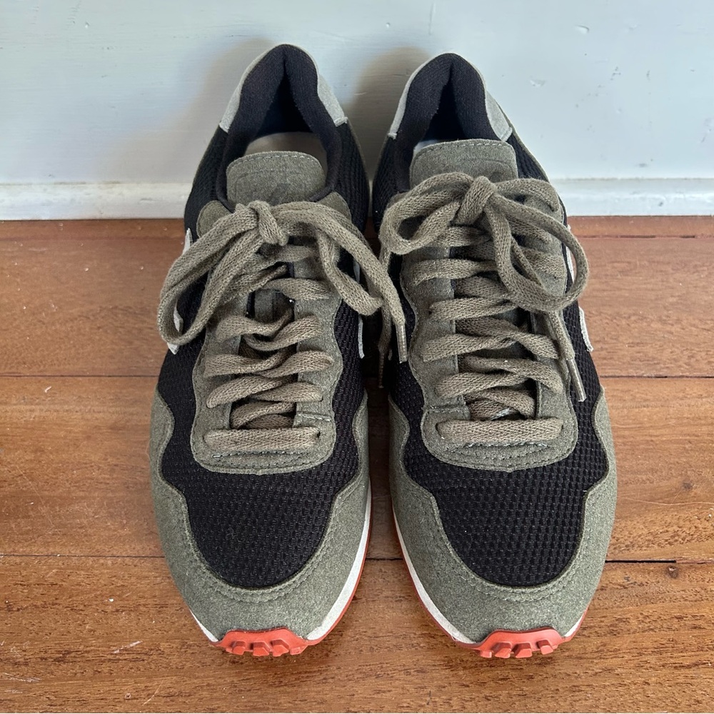 Veja Black and Olive Sneakers - Picture 6 of 12